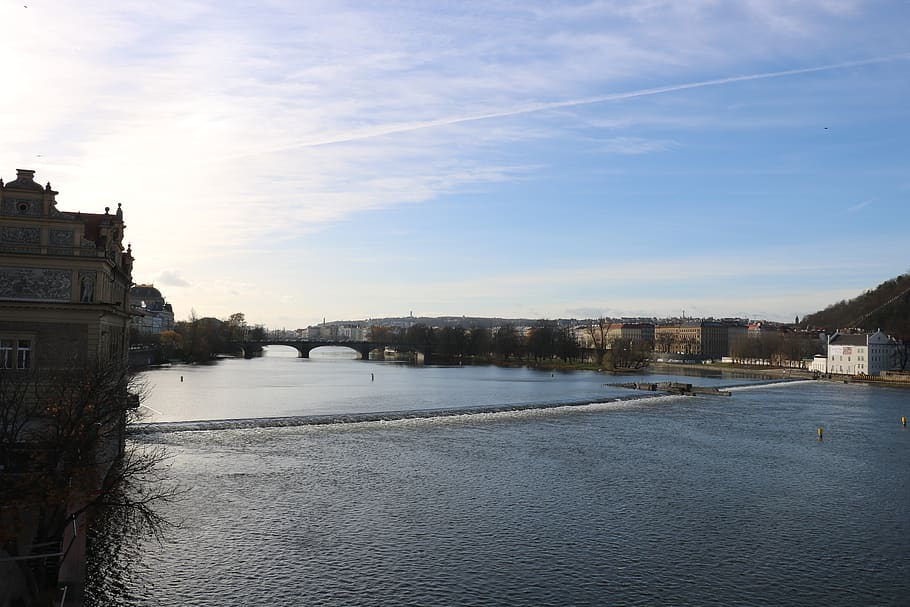 El río Moldava, Praga, paisaje, República Checa, arquitectura, ciudad, geografía, casco antiguo, cielo, agua