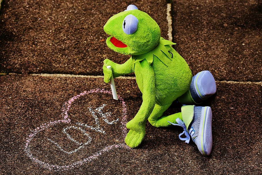 hermit, frog, writing, black, concrete, floor, straßenkreide, love, valentine's day, kermit