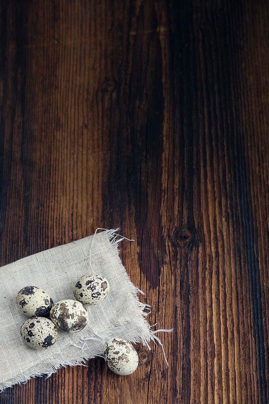 egg, quail eggs, small eggs, natural product, still life, wood, easter, close, text dom, negative space