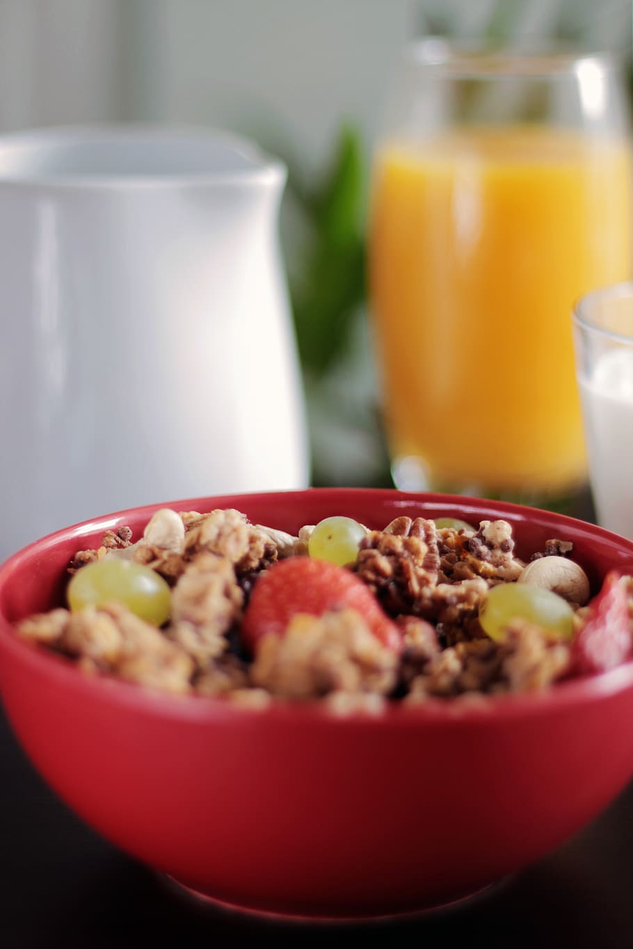 muesli, cereal, breakfast, granola, fruits, healthy, food, nuts, bowl, orange juice
