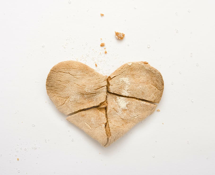 marrón, corazón, blanco, fondo, galleta, horneado, roto, san valentín, romántico, dramático