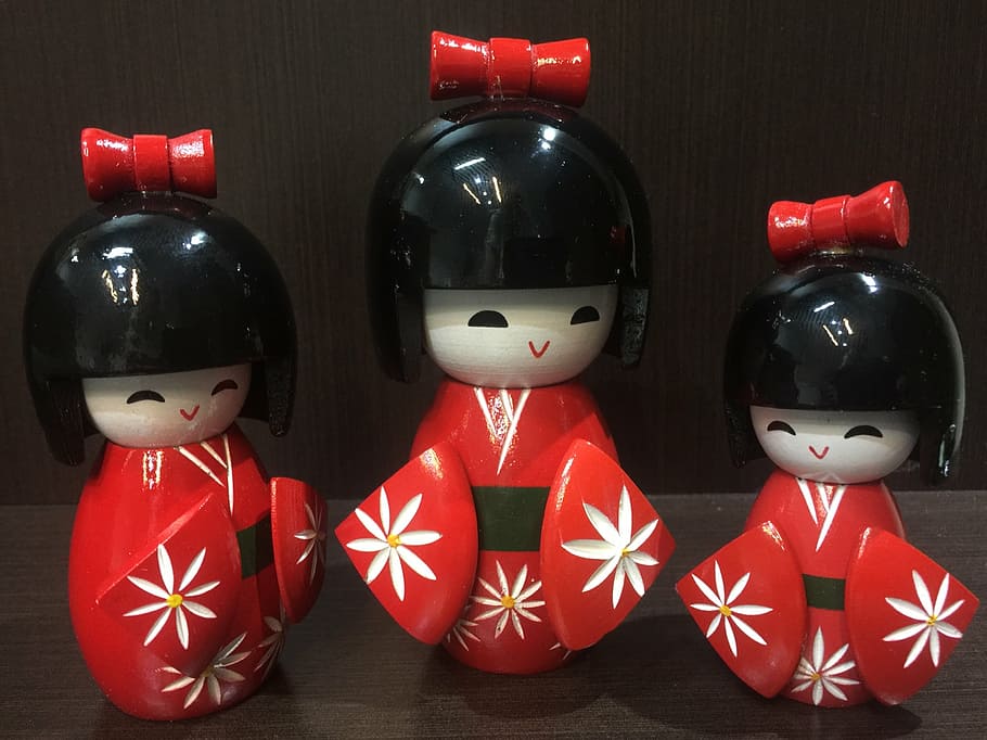 três, aninhamento, bonecas, preto, de madeira, mesa, japonês, boneca, japão, vermelho