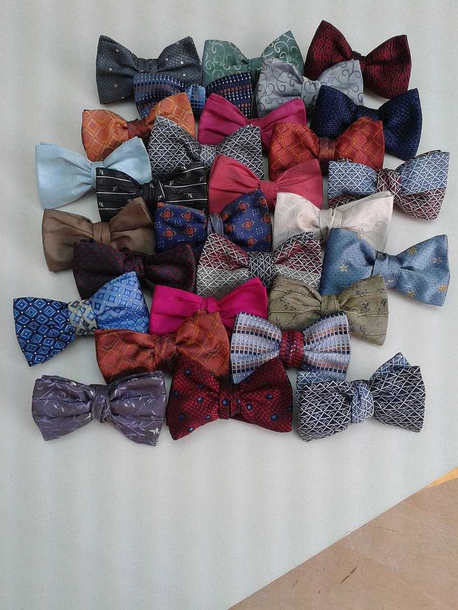 assorted-color bow tie lot, bow tie, craft, made in france, silk lyon, wedding, ceremony, evening, awards, artisan