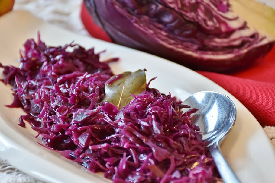 red cabbage slaw, red cabbage, cooked, eat, meal, kohl, ruebkohl, winter vegetables, food, healthy