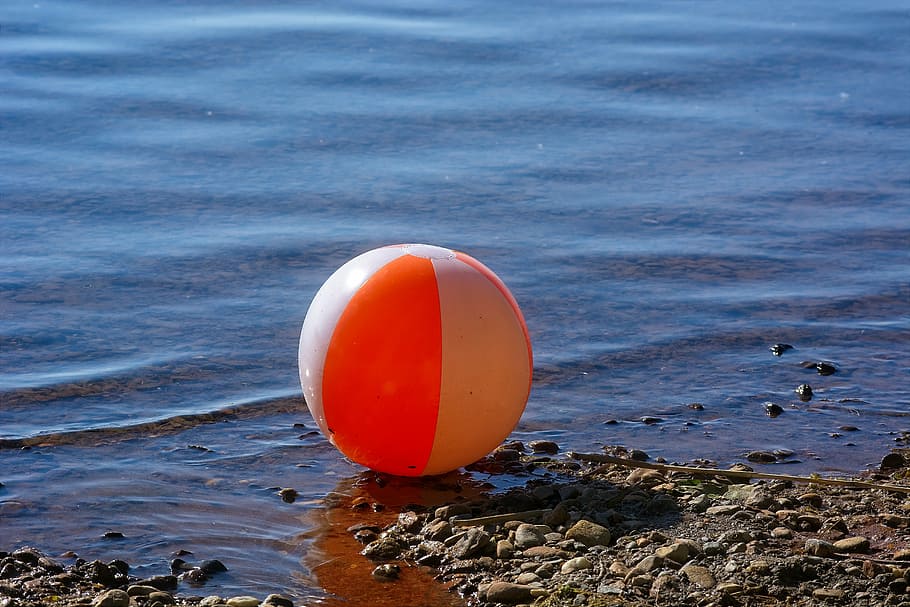 blanco, naranja, pelota de plástico, orilla del mar, waterpolo, pelota, baño, juguetes, pelota de baño, rojo