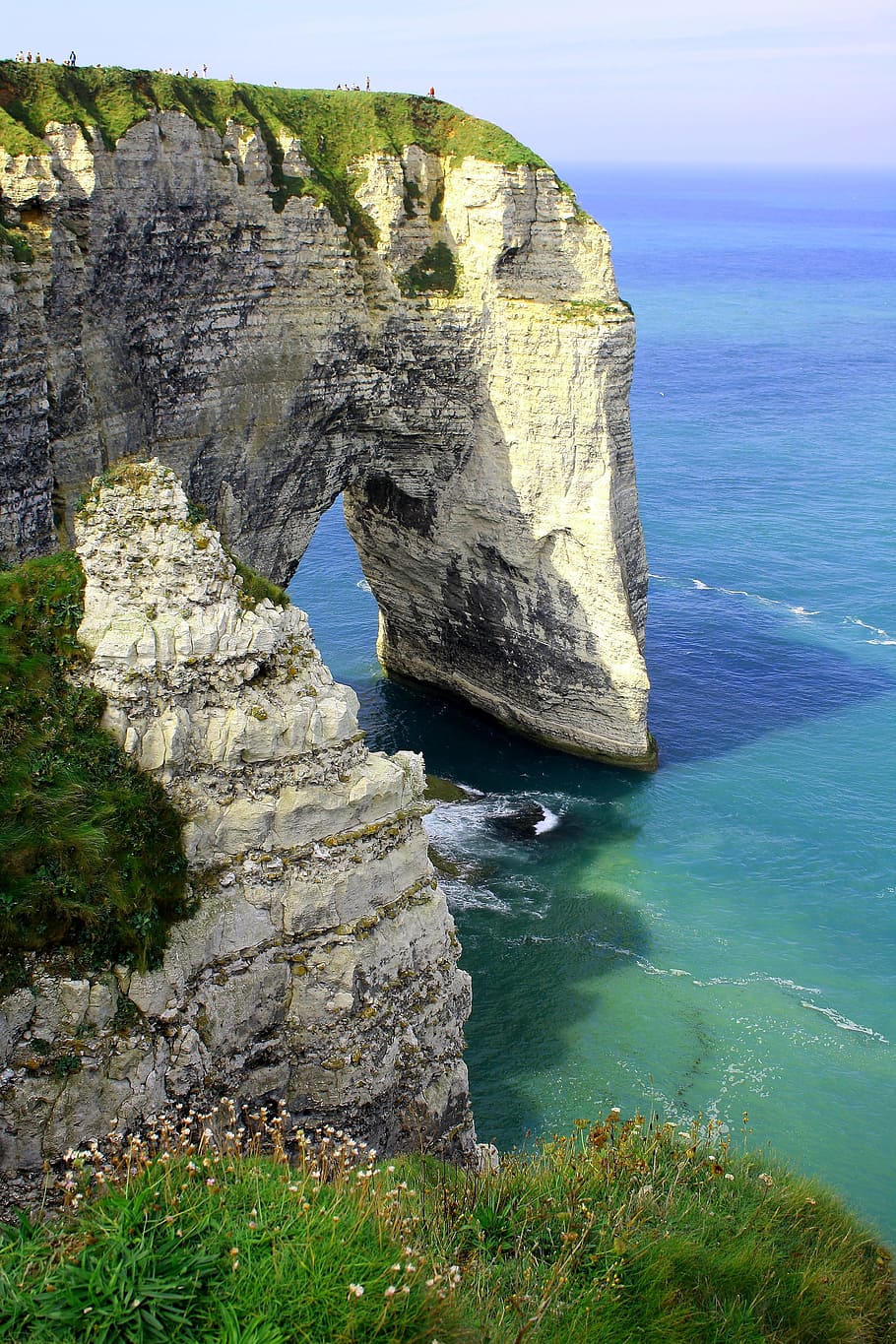 フランス ノルマンディー 海岸 崖 海 白い崖 急な石灰岩 水 大西洋 岩 Pxfuel