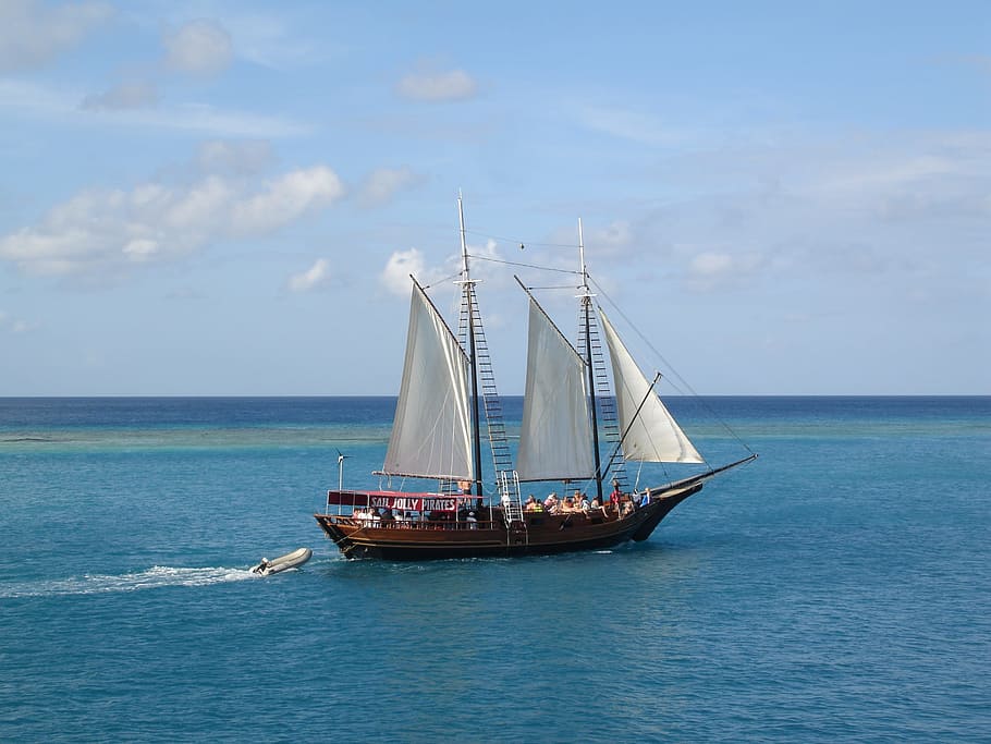 white, brown, galleon ship, middle, ocean, Aruba, island, the island of aruba, oranjestad, beach