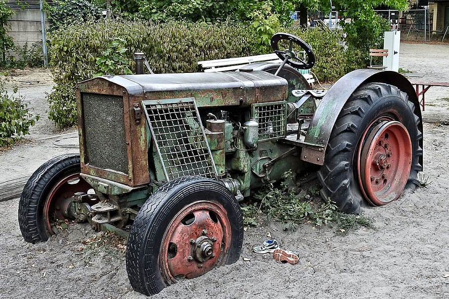 tractor, old, historically, agricultural machine, transportation, mode of transportation, land vehicle, day, field, land