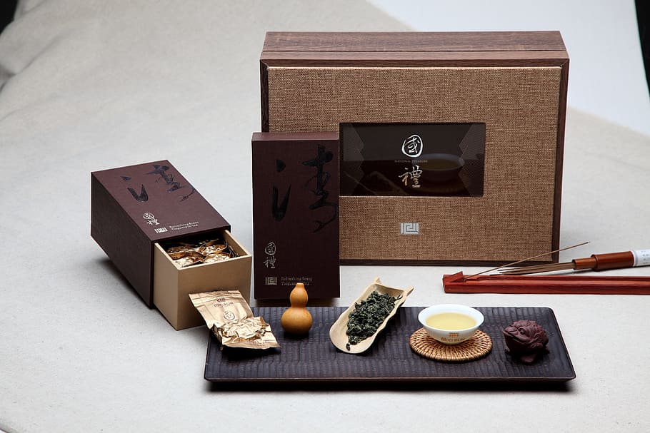 national heart tea, tea masters, state ceremony, studio shot, wealth, finance, box, box - container, indoors, coin