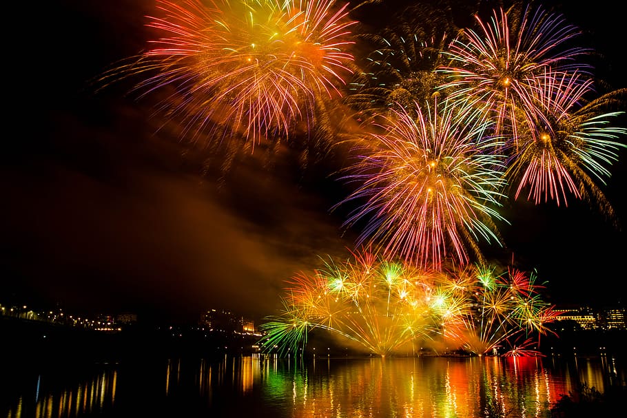 Bengalas, fuegos artificiales, noche, celebración, luz, fuego, celebrar,  feriado, chispa, fiesta