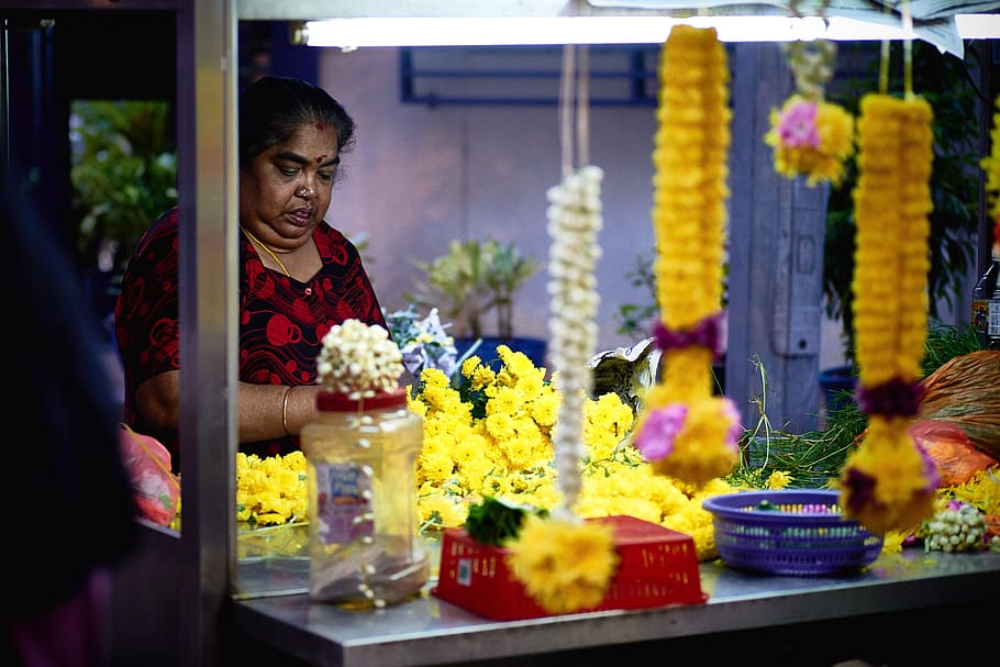 woman, making, flower leis, flower, shop, decorating, florist, store, colorful, business