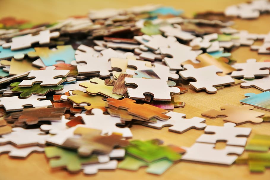 assorted puzzle pieces, pieces of the puzzle, puzzle, patience, mesh, insert into each other, memory cards covered with, piecing together, pastime, large group of objects