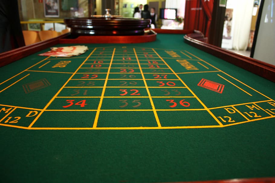 green poker table, casino, roulette, table, the dealer, game, fun, addiction, pleasure, leisure games - Pxfuel