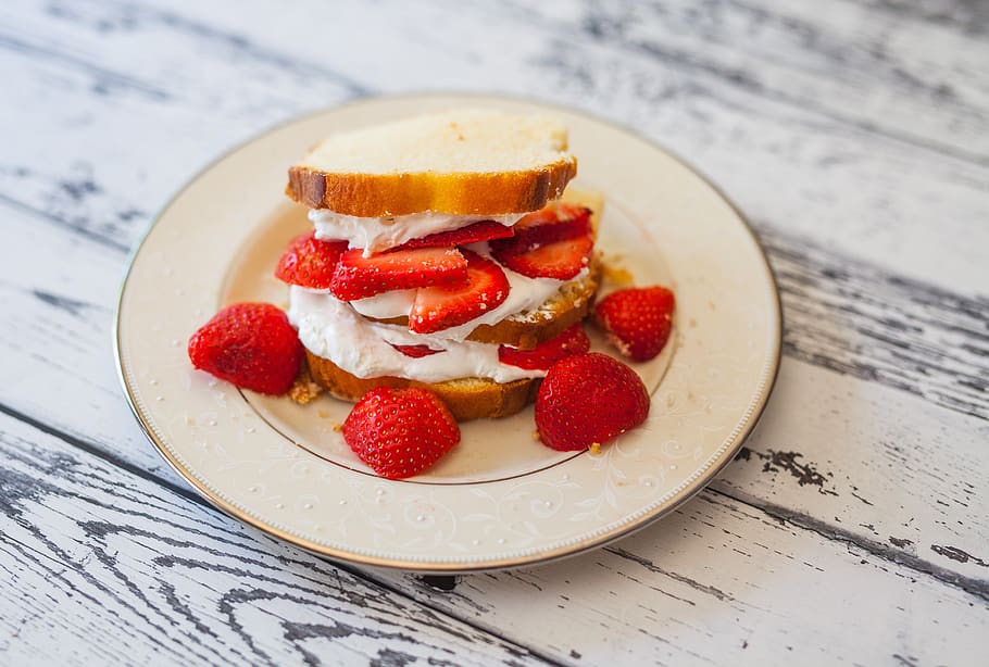 strawberry, fruit, food, dessert, cream, bread, sandwich, plate, wooden, table