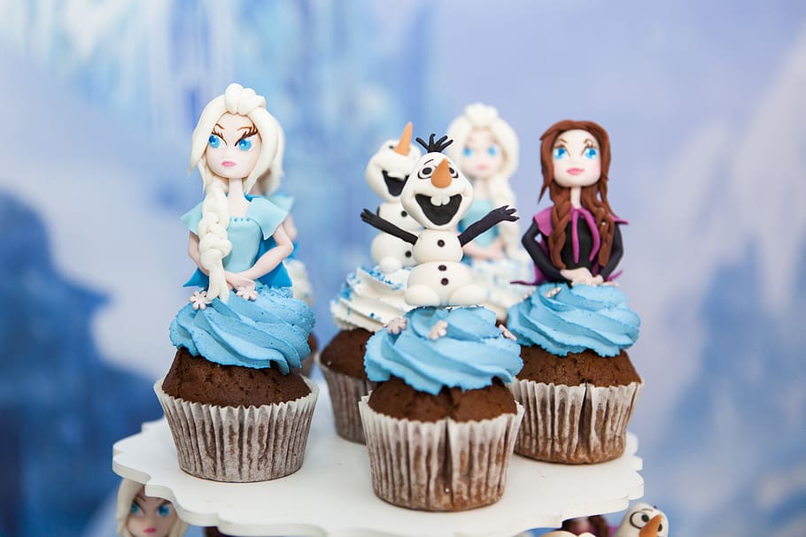 ディズニー 冷凍 キャラクター ブラウン カップケーキ 休日 子供用 ケーキ 子供の休日 甘い Pxfuel