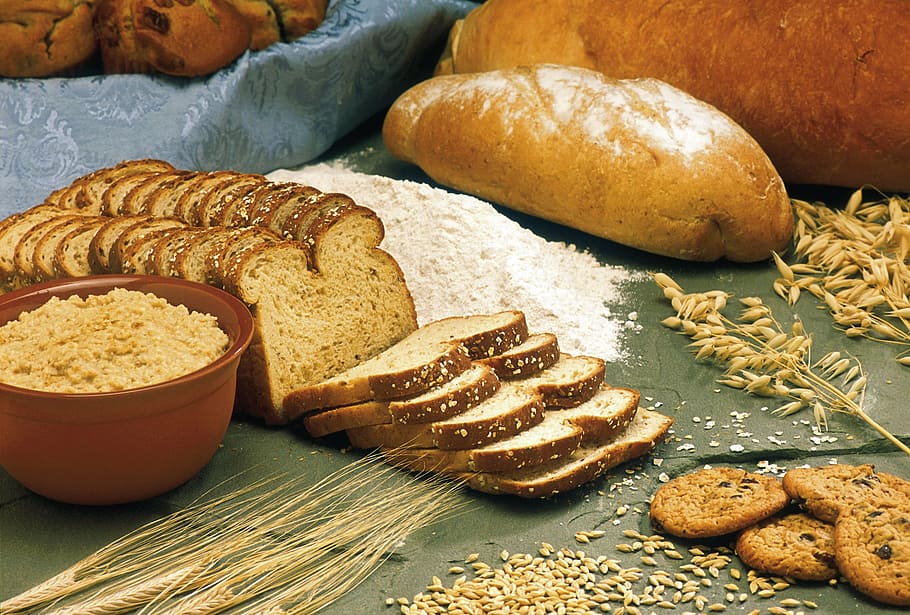 коричневый нарезанный хлеб, хлеб, крупы, овес, ячмень, пшеница, мука, цельнозерновой хлеб, здоровое питание, диетические