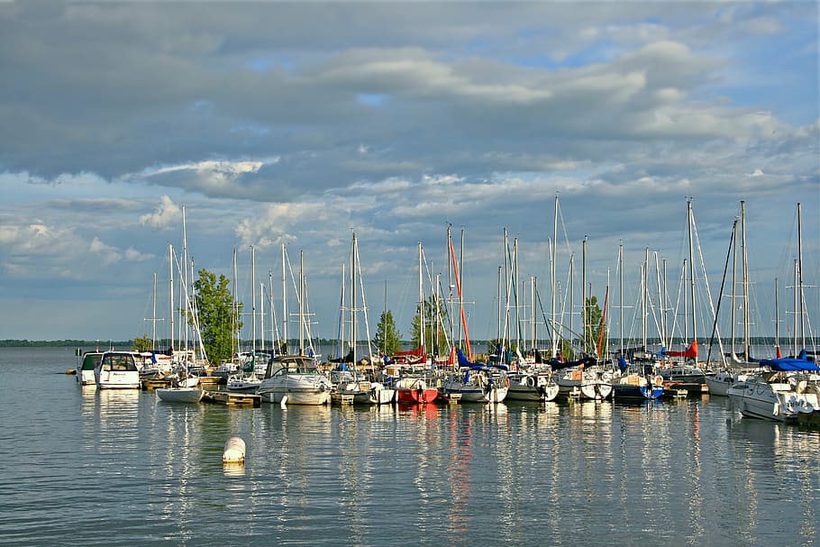 marina, sailboats, boat, sailing, hobbies, water, navigation, montreal, pointe-claire, mode of transportation