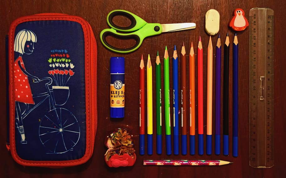 着色鉛筆, はさみ, 消しゴム, 鉛筆ケース, 学校, 用品, 接着剤, カラフル, 定規, 紙