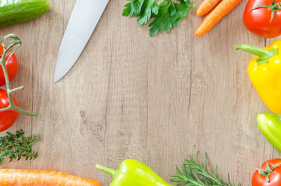 Cuchillo de cocina plateado, surtido, verduras, mesa, madera, fresco, orgánico, saludable, alimentos, vegetales