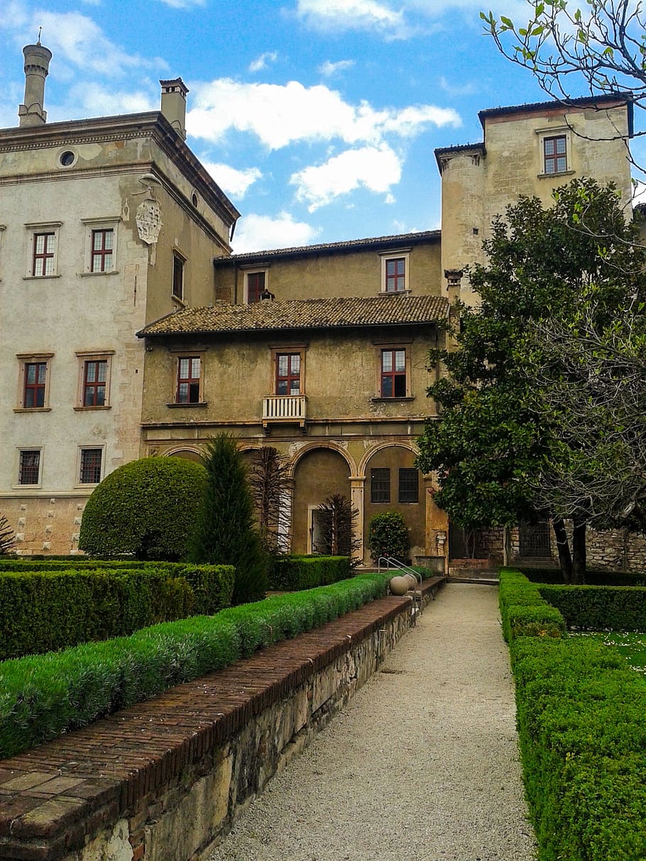 トレント 城 イタリア 建築 建造物 建物の外観 建物 植物 空 雲 空 Pxfuel