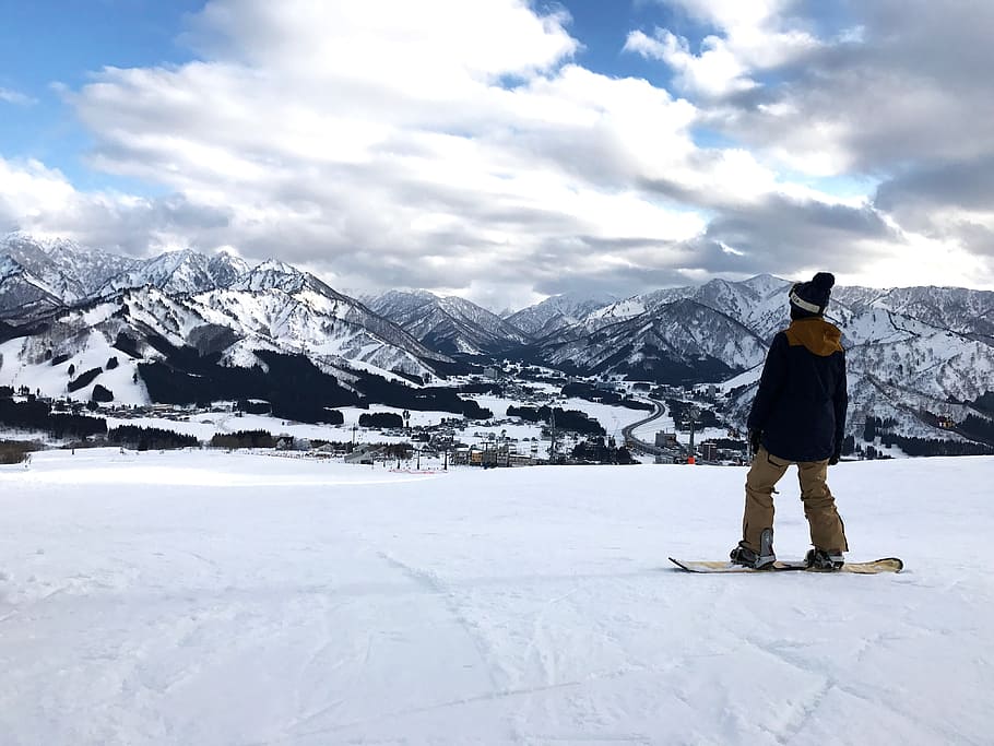homem de snowboard montanha de neve, snowboard, homem, montanha de neve, inverno, montanha, neve, natureza, esporte, pessoas
