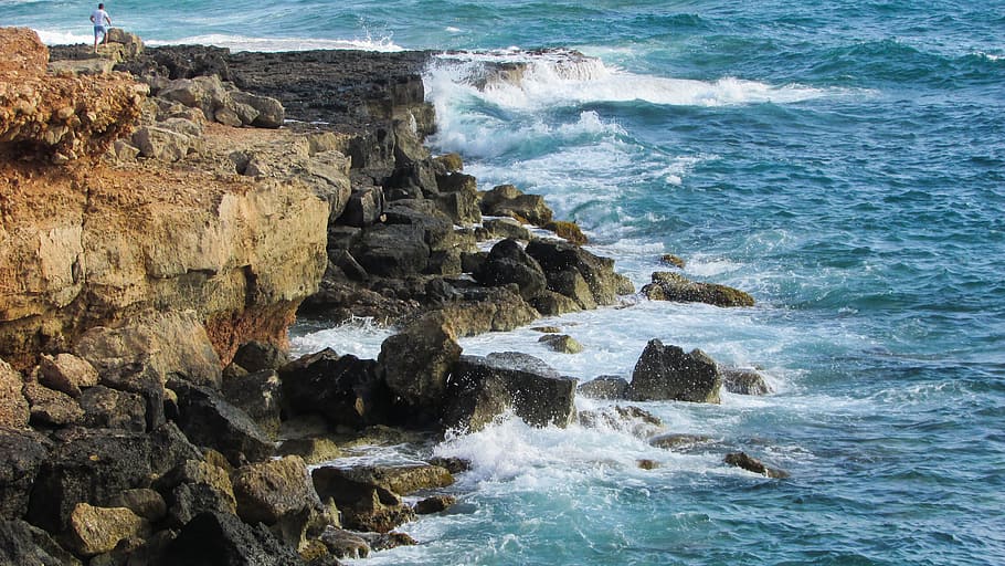 波 水しぶき クラッシュ 岩だらけの海岸 海スプレー 岩 風光明媚な泡 スプラッシュ 白 キプロス Pxfuel