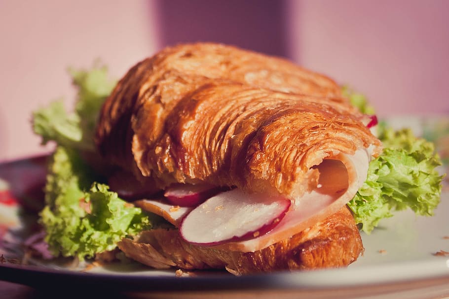 shallow, focus photography, pastry, croissant, sandwich, light, food, morning, salad, food and drink