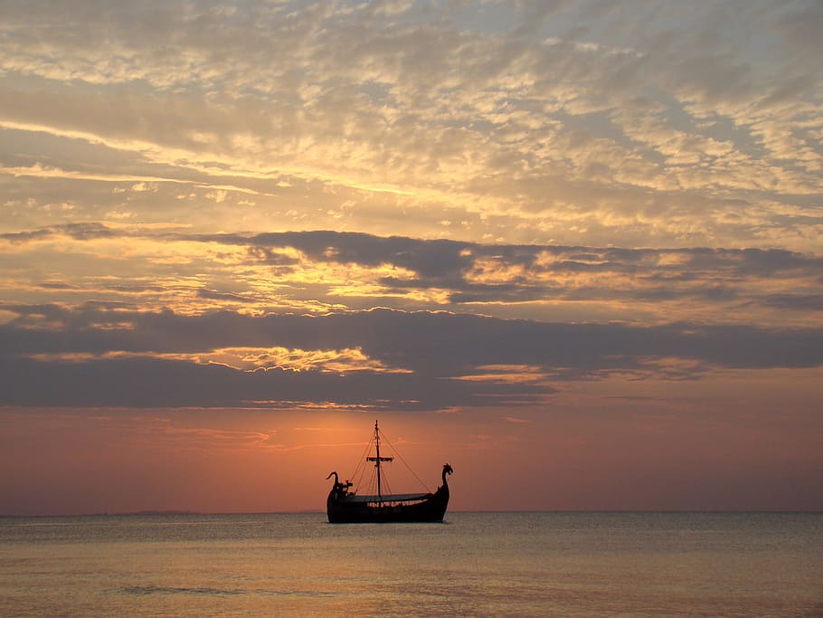 perahu layar di atas air, kapal, matahari terbenam, laut, viking, naik perahu, laut baltik, pantai, lanskap, warna