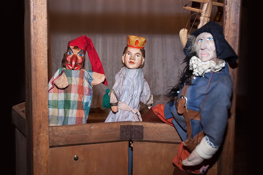 three, characters figurines, brown, rack, theater, kasper, play dolls, puppet theatre, doll, figure
