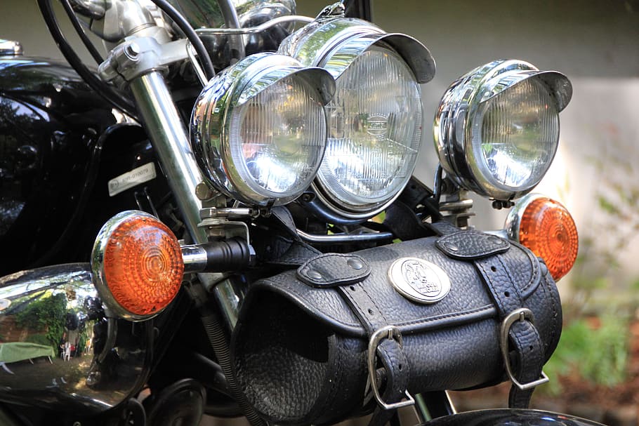 vehicle, motorcycle, chrome, spotlight, bag, blinker, light, headlight, metal, mode of transportation