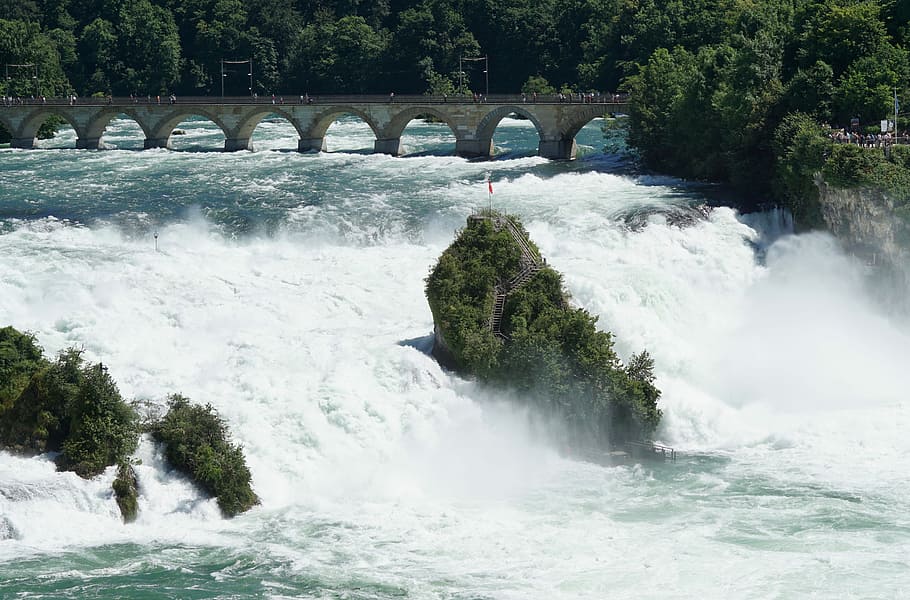Rhine Falls, High Water, Schaffhausen, neuhausen am rheinfall, masa de agua, roca, rin, suiza, agua, movimiento