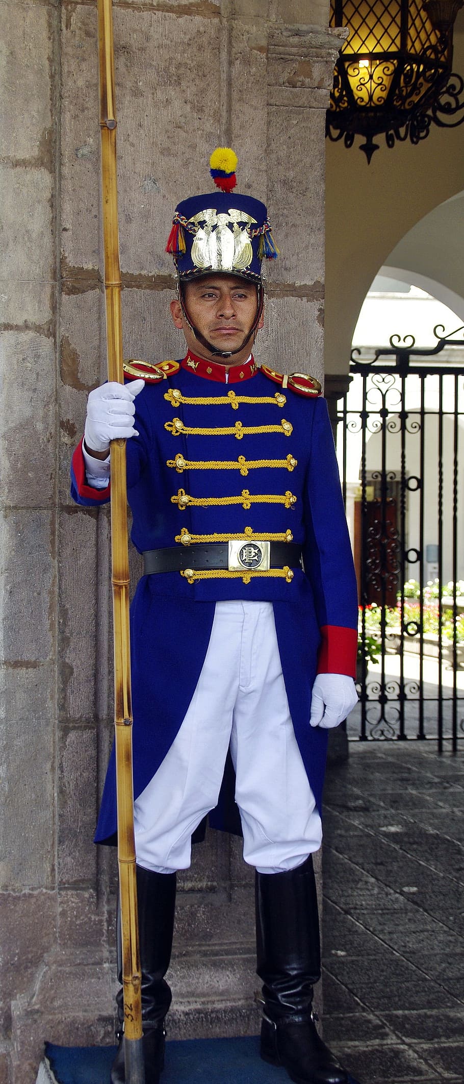 Quito, Guard, Presidential, Uniform, military, guardian, man in uniform, palace, honor Guard, people