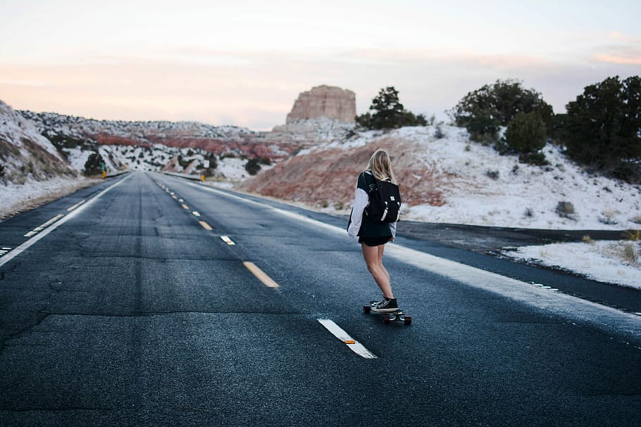 gadis skateboard, jalan, Gadis, Skateboard, menyusuri jalan, foto, lanskap, domain publik, skateboardig, satu Orang