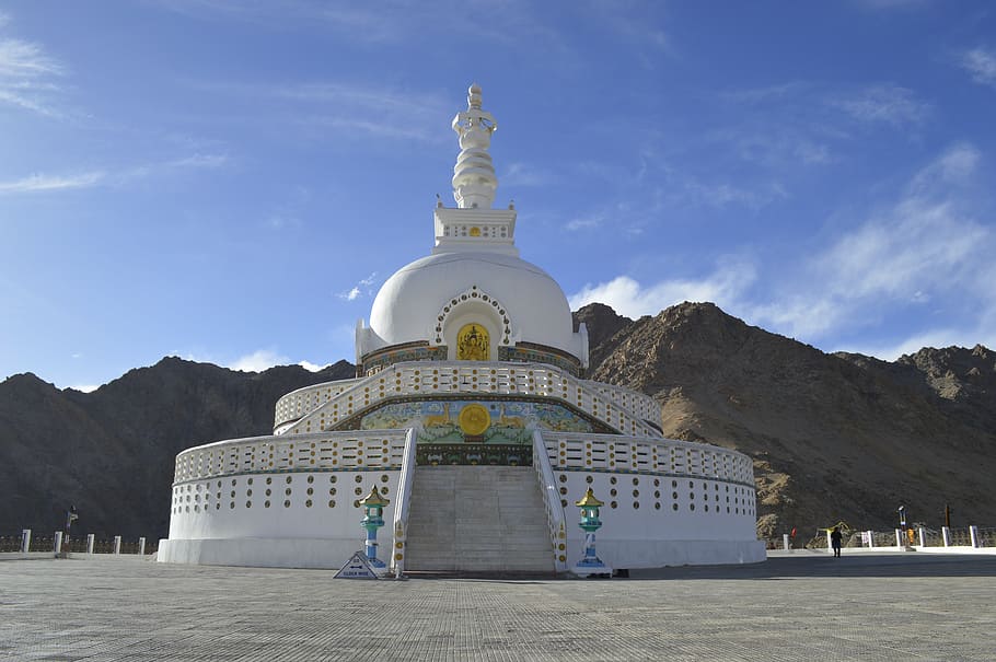 white, temple, mountain, shanti stupa, leh, ladakh, stupa, buddha, india, religion