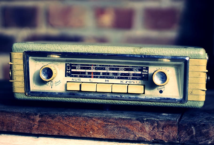 autoradio, retro, generations, past, nostalgia, vintage, antique, old, radio receiver, compact cassettes