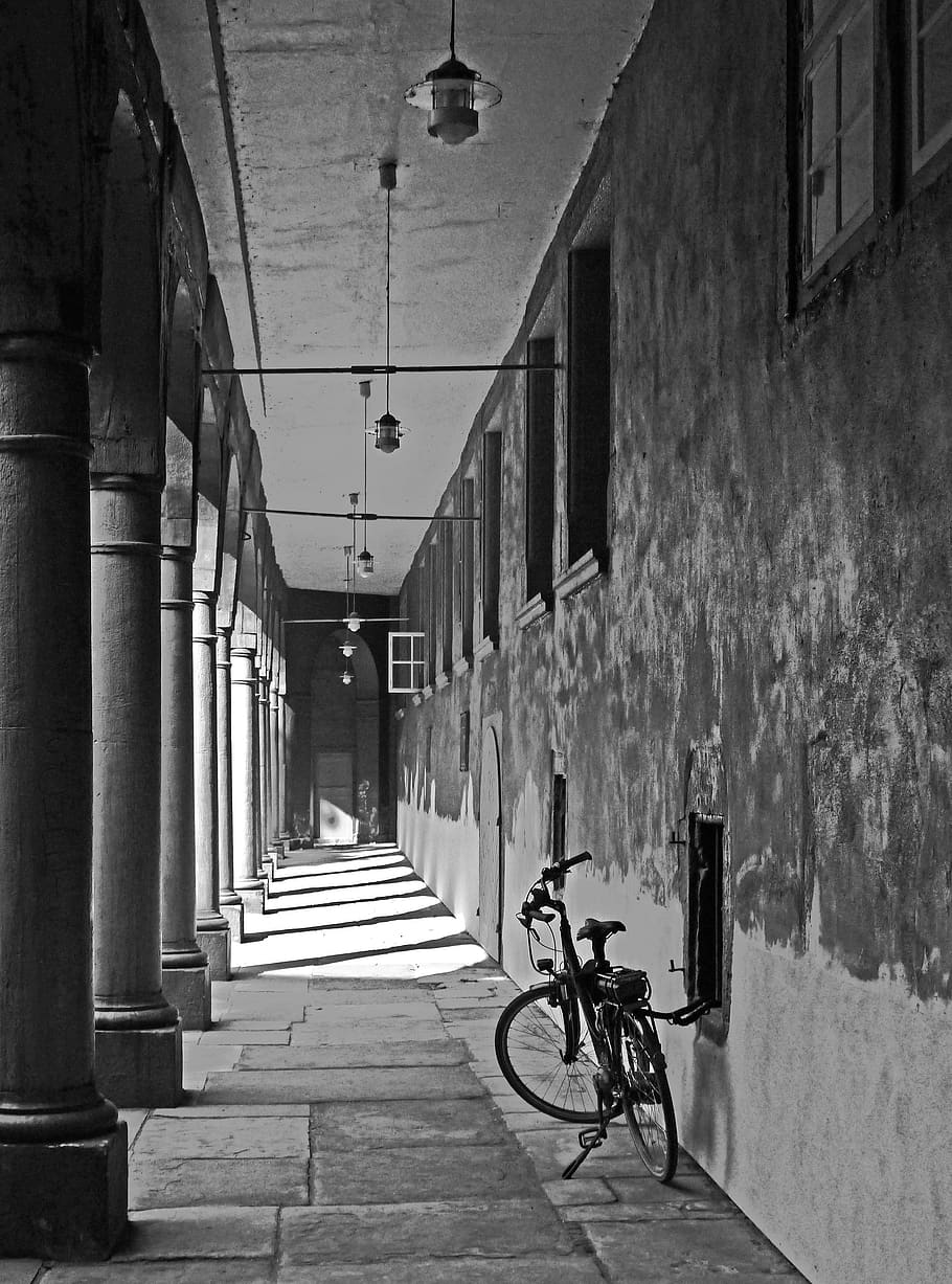arcade, castle, middle ages, bike, steles, historically, architecture, incidence of light, hispanic, gang