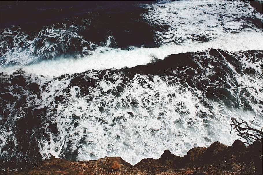 aéreo, fotografía, acantilado de roca, cuerpo, agua, parte superior, vista, grande, durante el día, océano