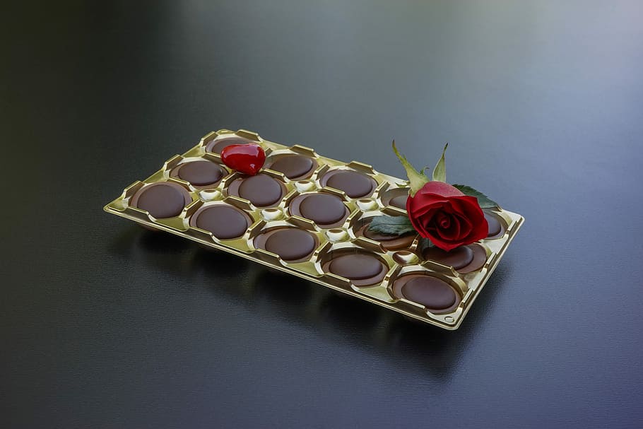 chocolate case, red, rose, flower, black, surface, sweet greeting, praline, heart, red rose
