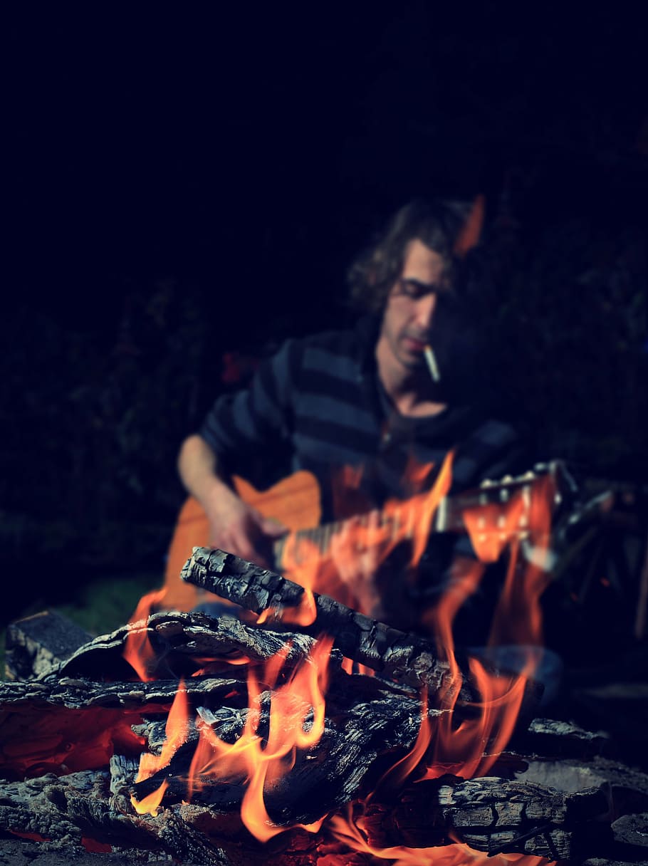 campfire, man, guitar, fire, atmospheric, wood, sing, romance, outdoor, atmosphere