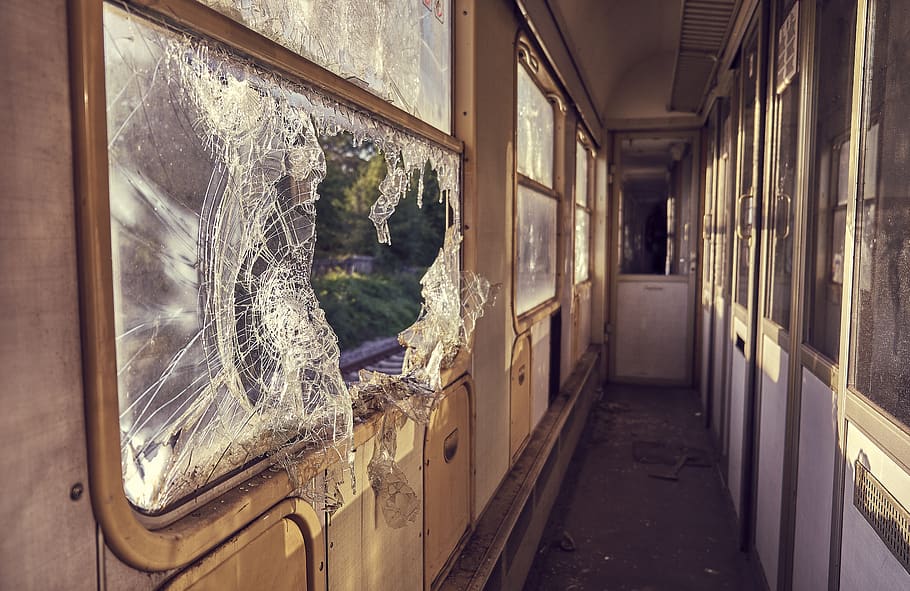 vagón, fragmento, vandalismo, ventana, tren, viejo, descartado, retirado, ferrocarril, ruina